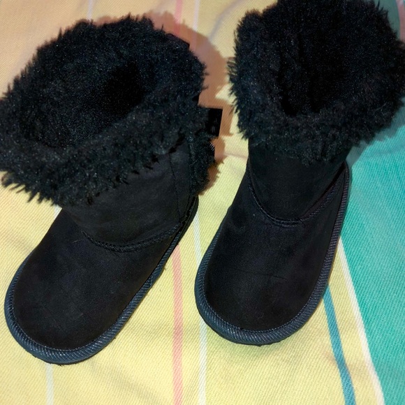 Other - SHOES Toddler Boots Black sz 4 EUC